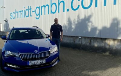 Benziner trifft E-Motor gemäß Firmenphilosophie / neues Firmenfahrzeug