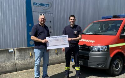 Neue Poloshirts und Sweatjacken für die Jugendfeuerwehr Emsbüren – Spende über 250 Euro